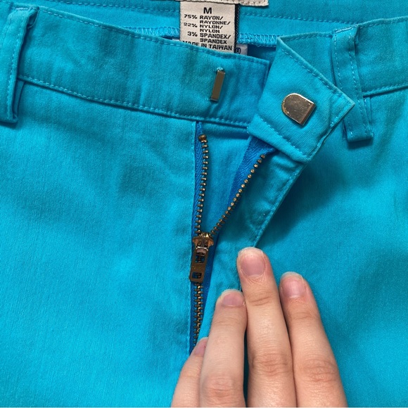 Vintage 00s Guess Sky Blue Capris 🦋 - Picture 4 of 7